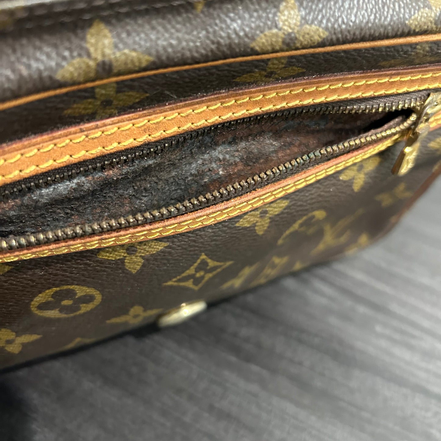 Louis Vuitton Set of 2 Crossbodies