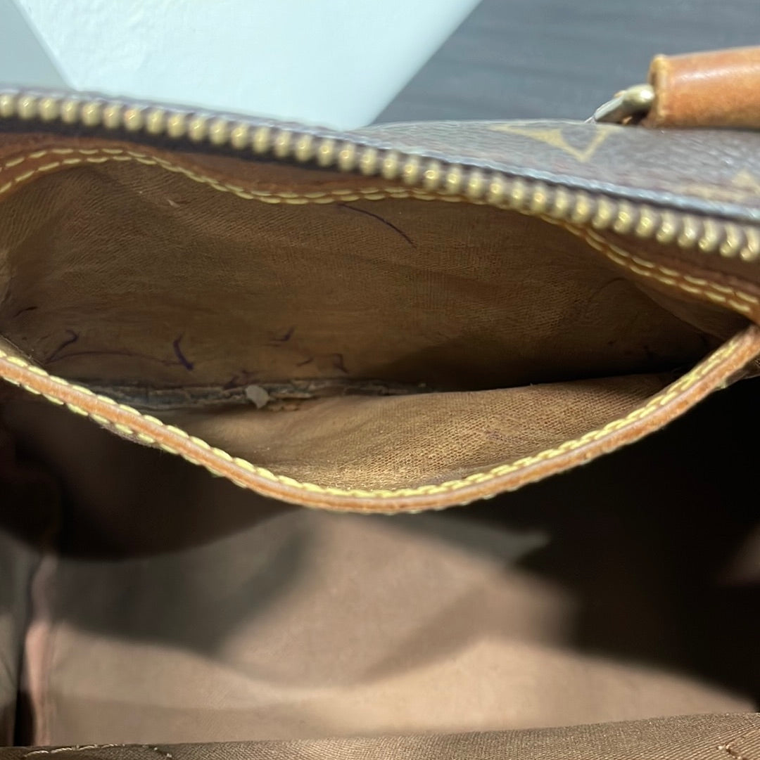 SOLD! Louis Vuitton Monogram Speedy 30