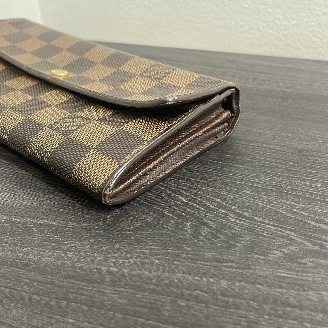 SOLD! Louis Vuitton Damier Wallet