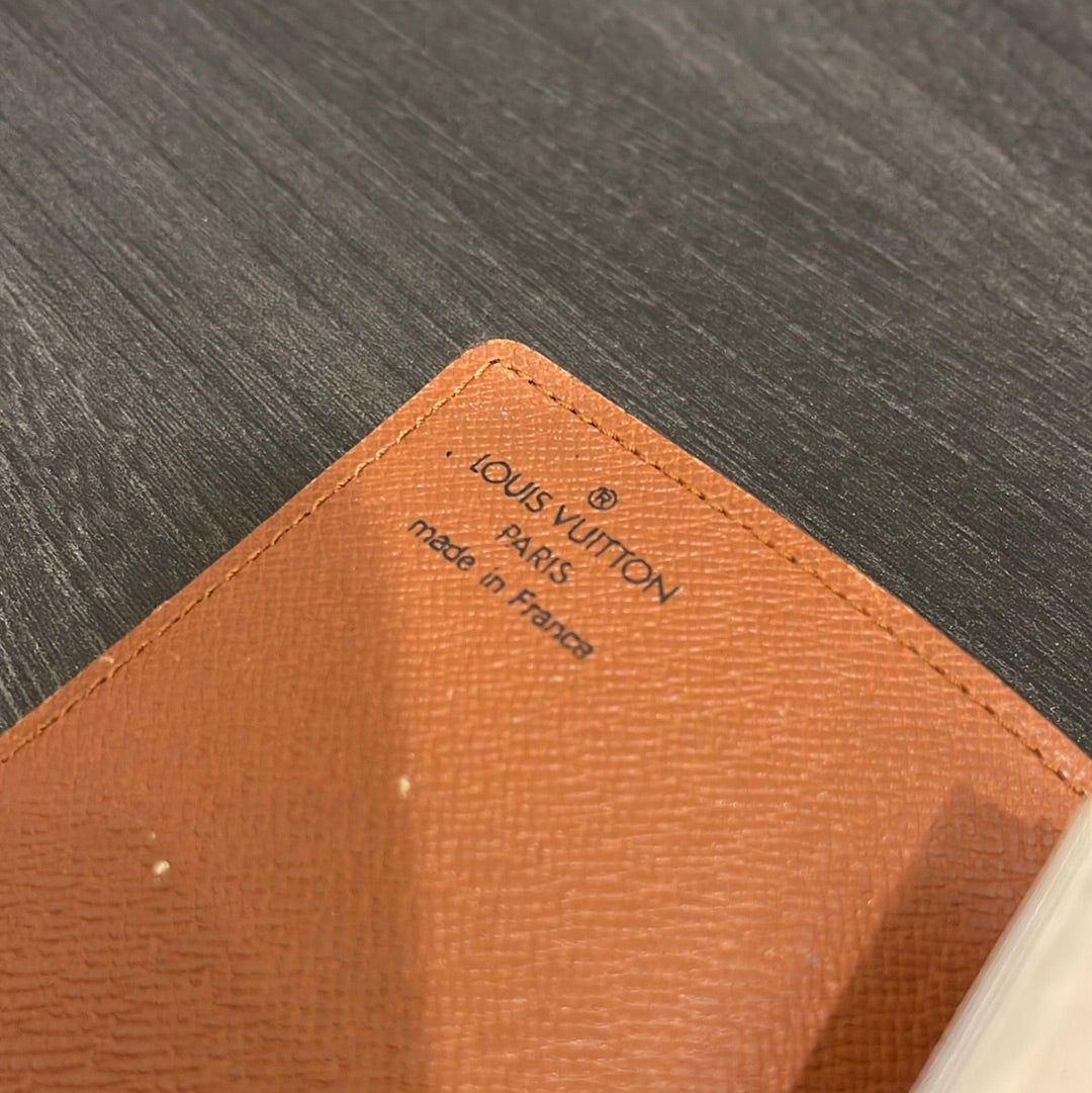 SOLD! Gucci Leather Wallet and Louis Vuitton Card Holder