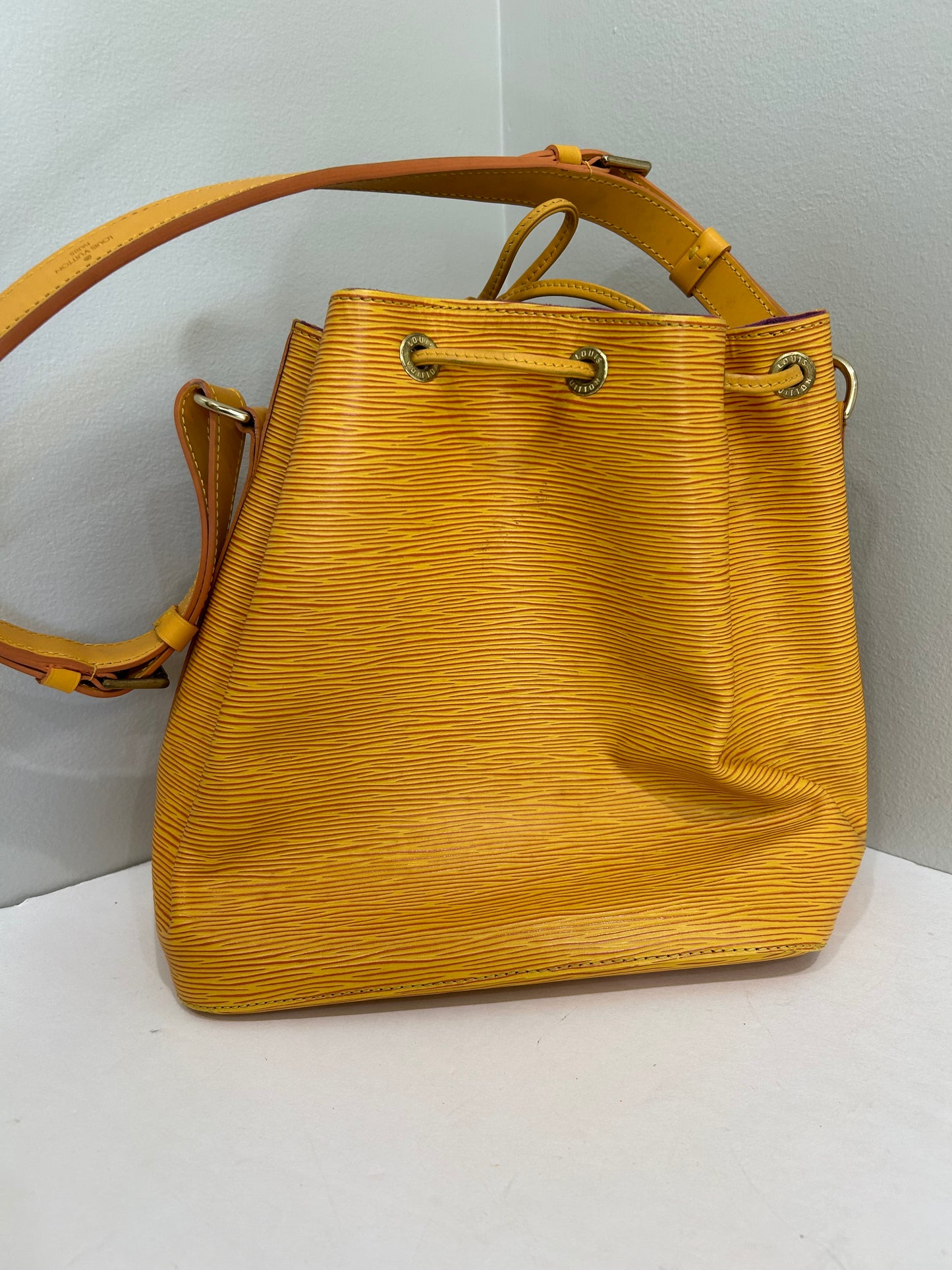 Louis Vuitton Epi Petit Noe