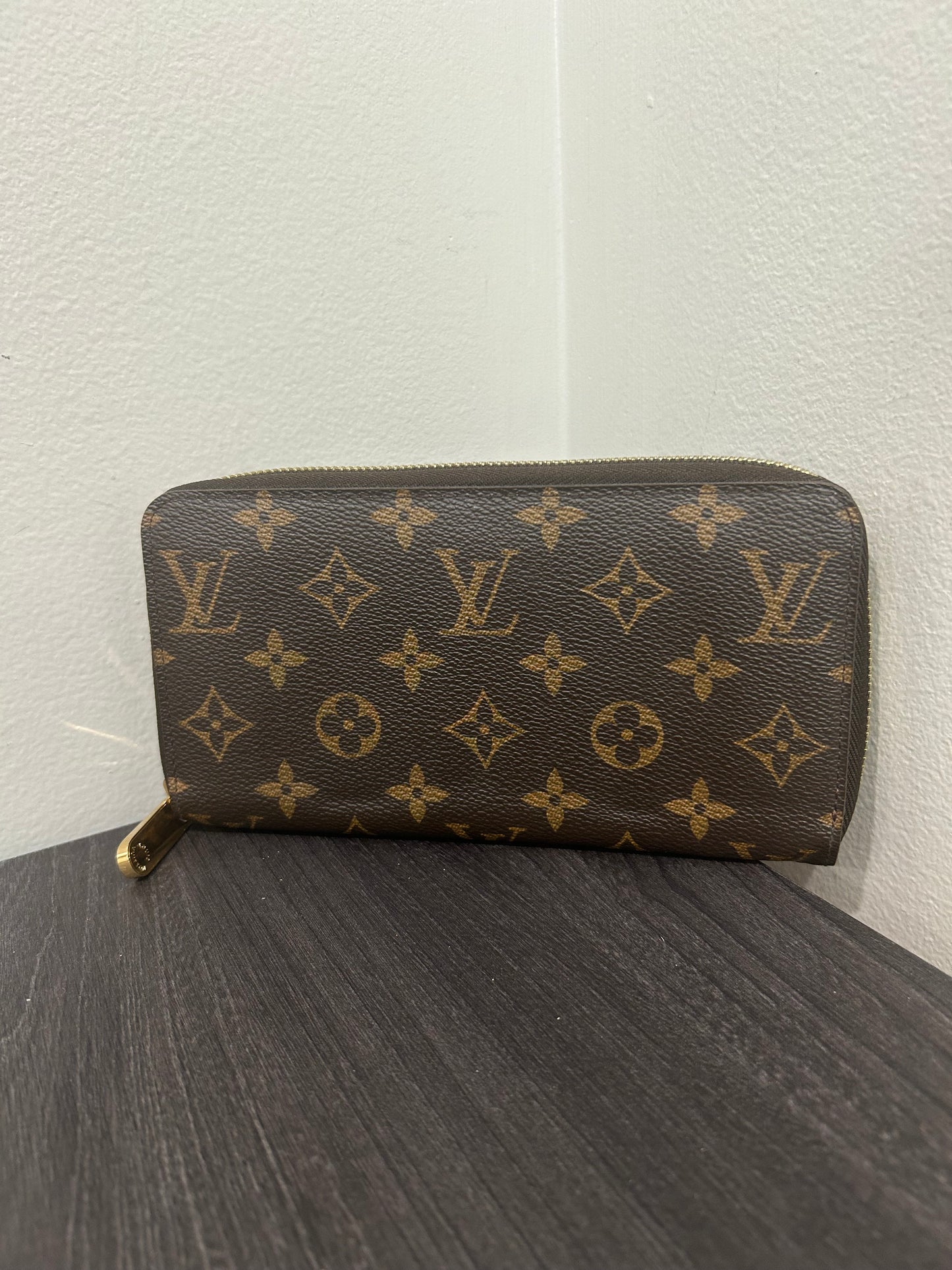 SOLD! Louis Vuitton Monogram Zippy Wallet