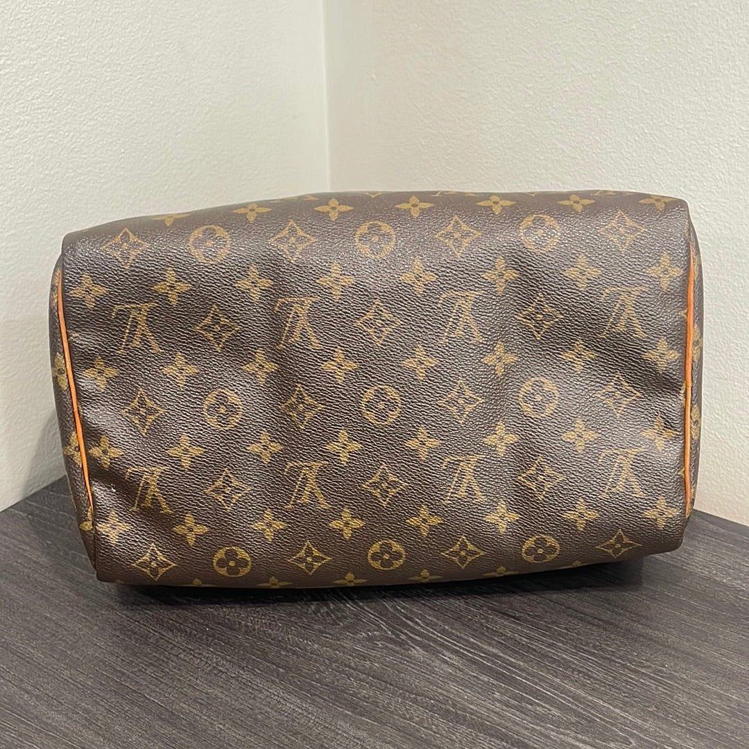 SOLD! Louis Vuitton Speedy 30