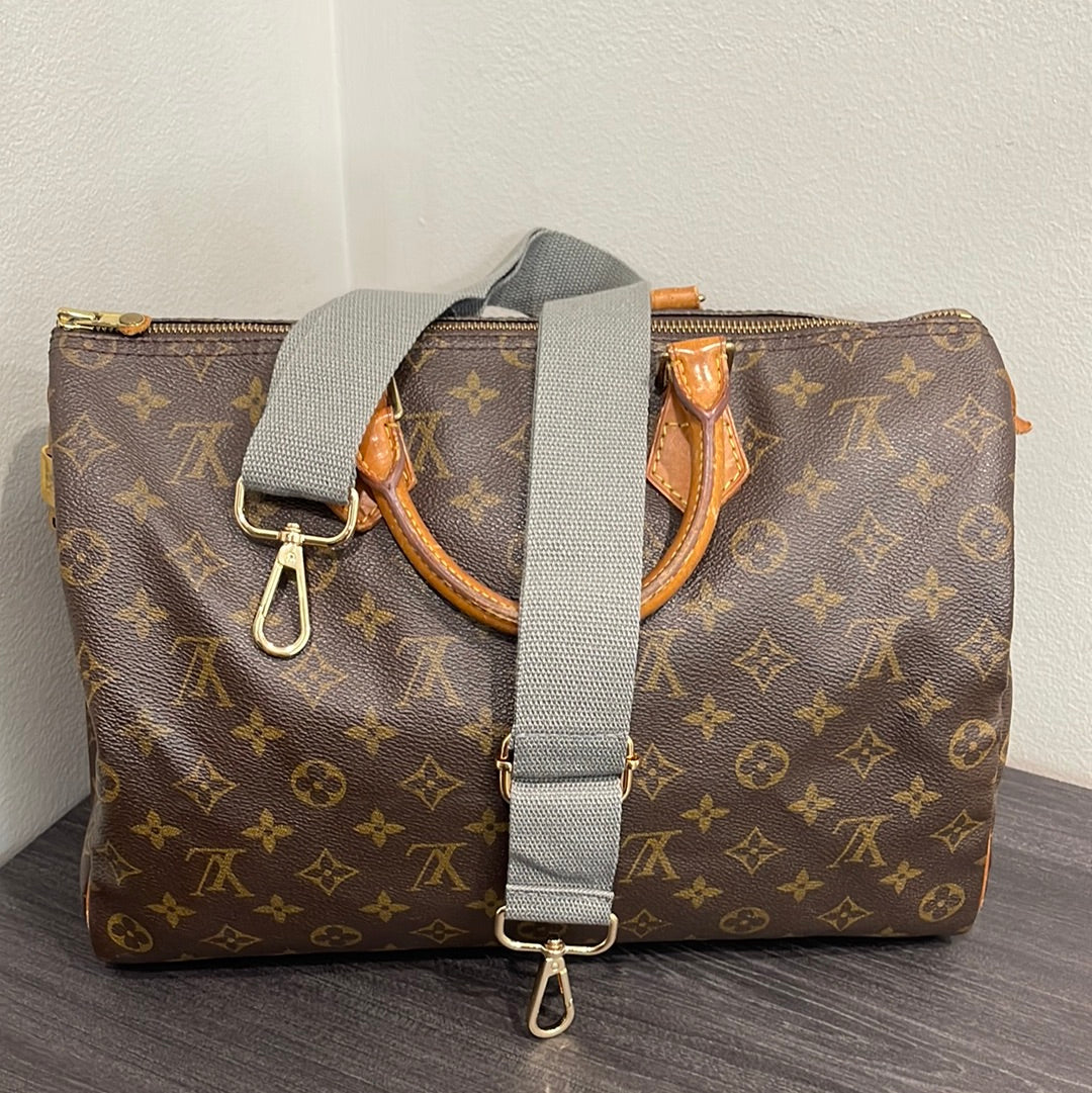 SOLD! Louis Vuitton Monogram Speedy 35 with Lock & Key