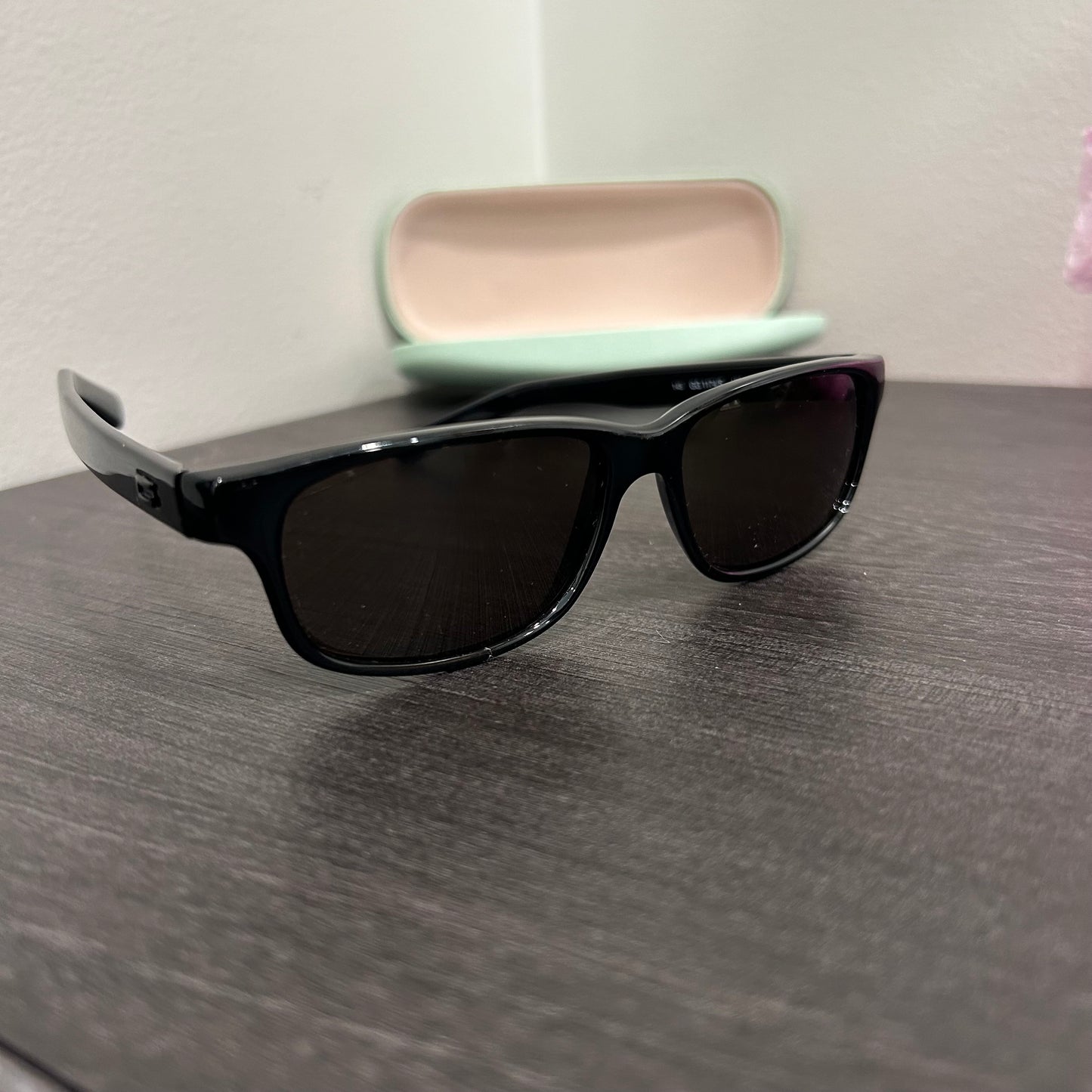 CLEARANCE Gucci Black Sunglasses