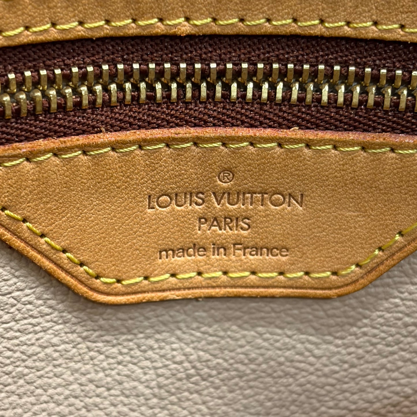 #8202 LOUIS VUITTON Monogram Bucket GM