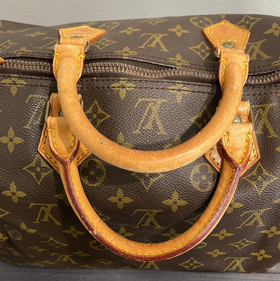 SOLD! Louis Vuitton Monogram Speedy 40