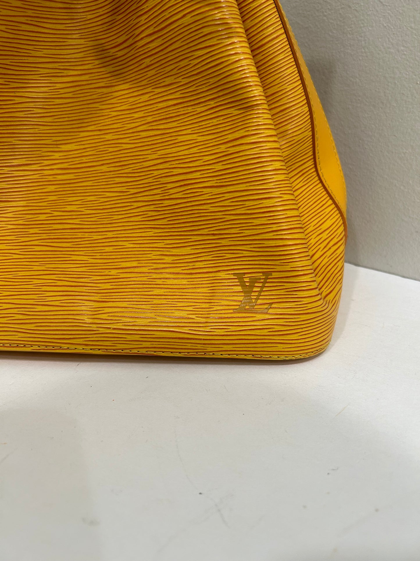 Louis Vuitton Epi Petit Noe