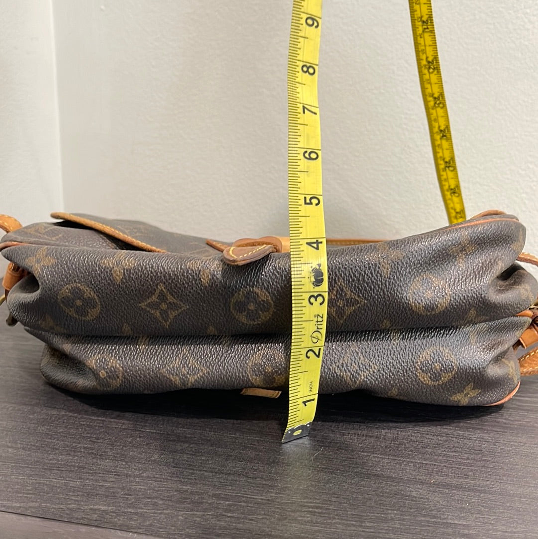 SOLD! Louis Vuitton Monogram Saumur 30