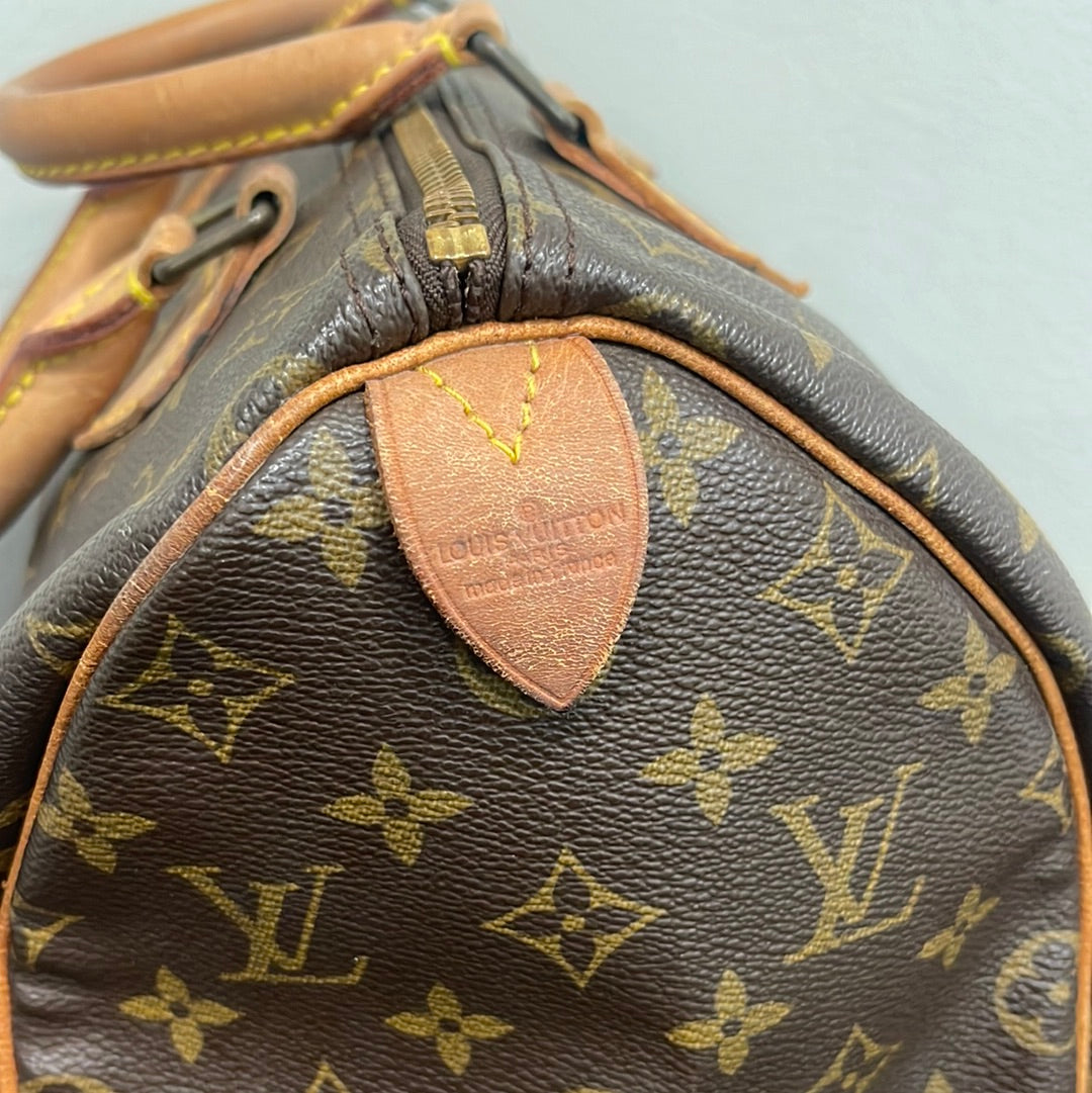 SOLD! Louis Vuitton Speedy 30