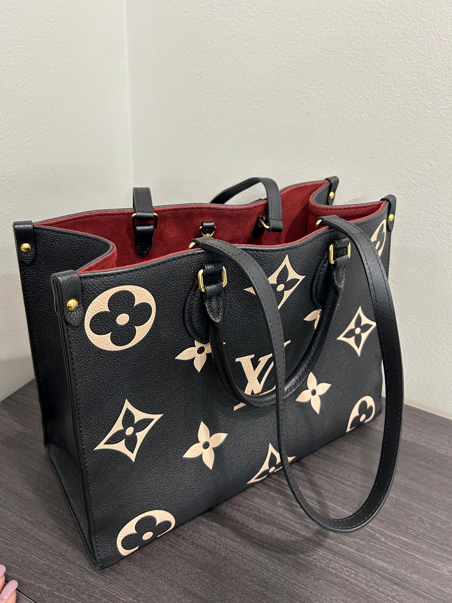 SOLD! Louis Vuitton On The Go MM
