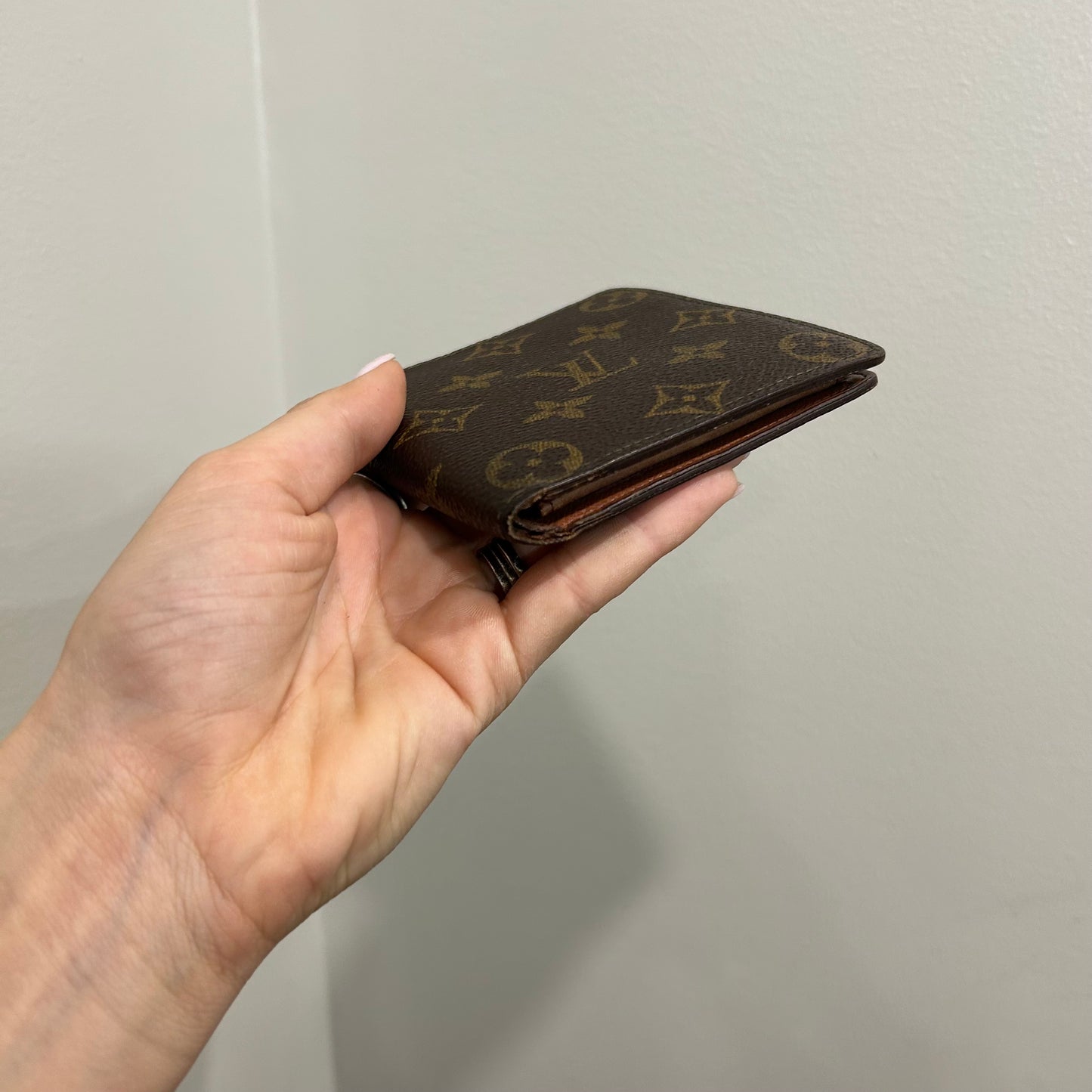 SOLD! Louis Vuitton Men’s Wallet