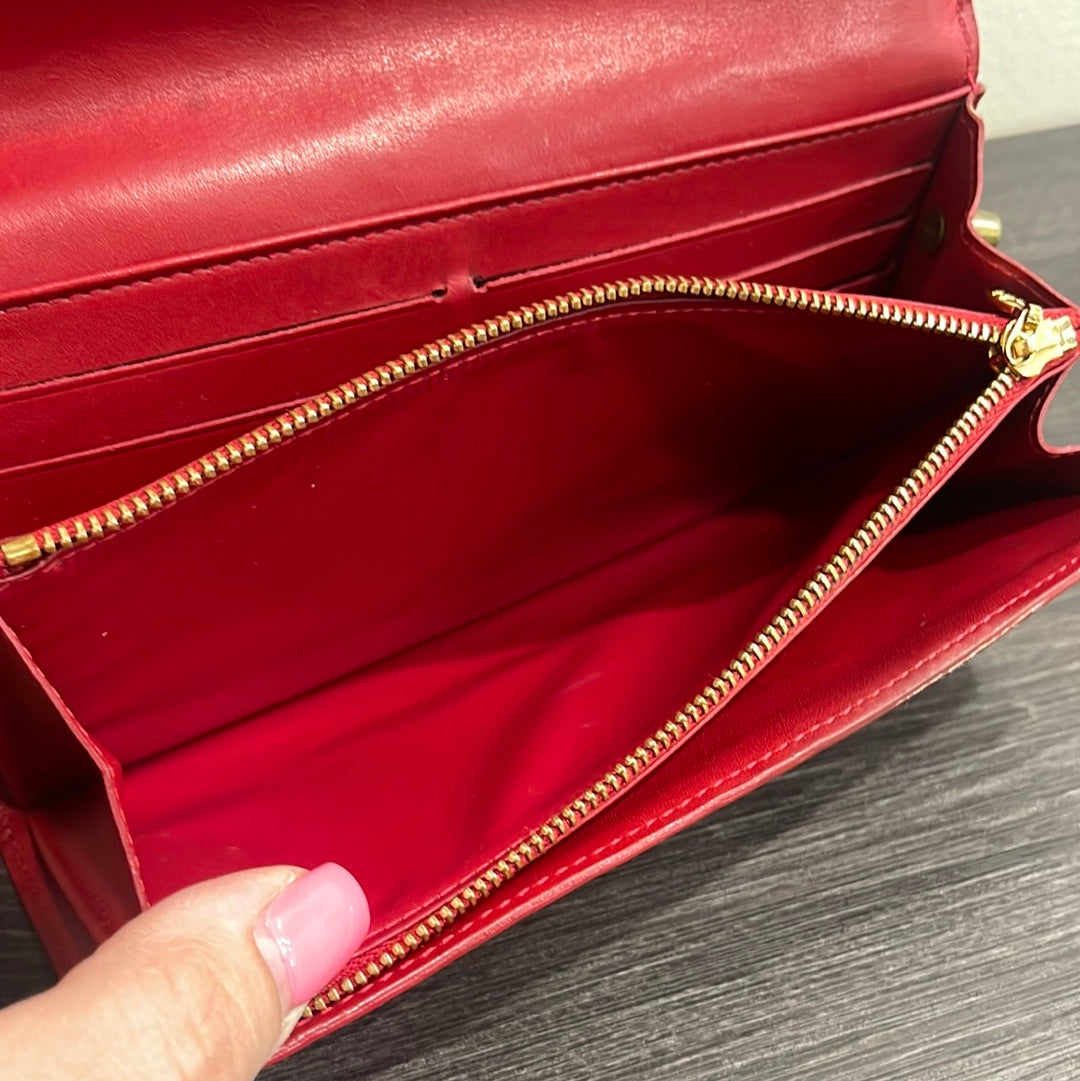 SOLD! Louis Vuitton Vernis Wallet on Chain