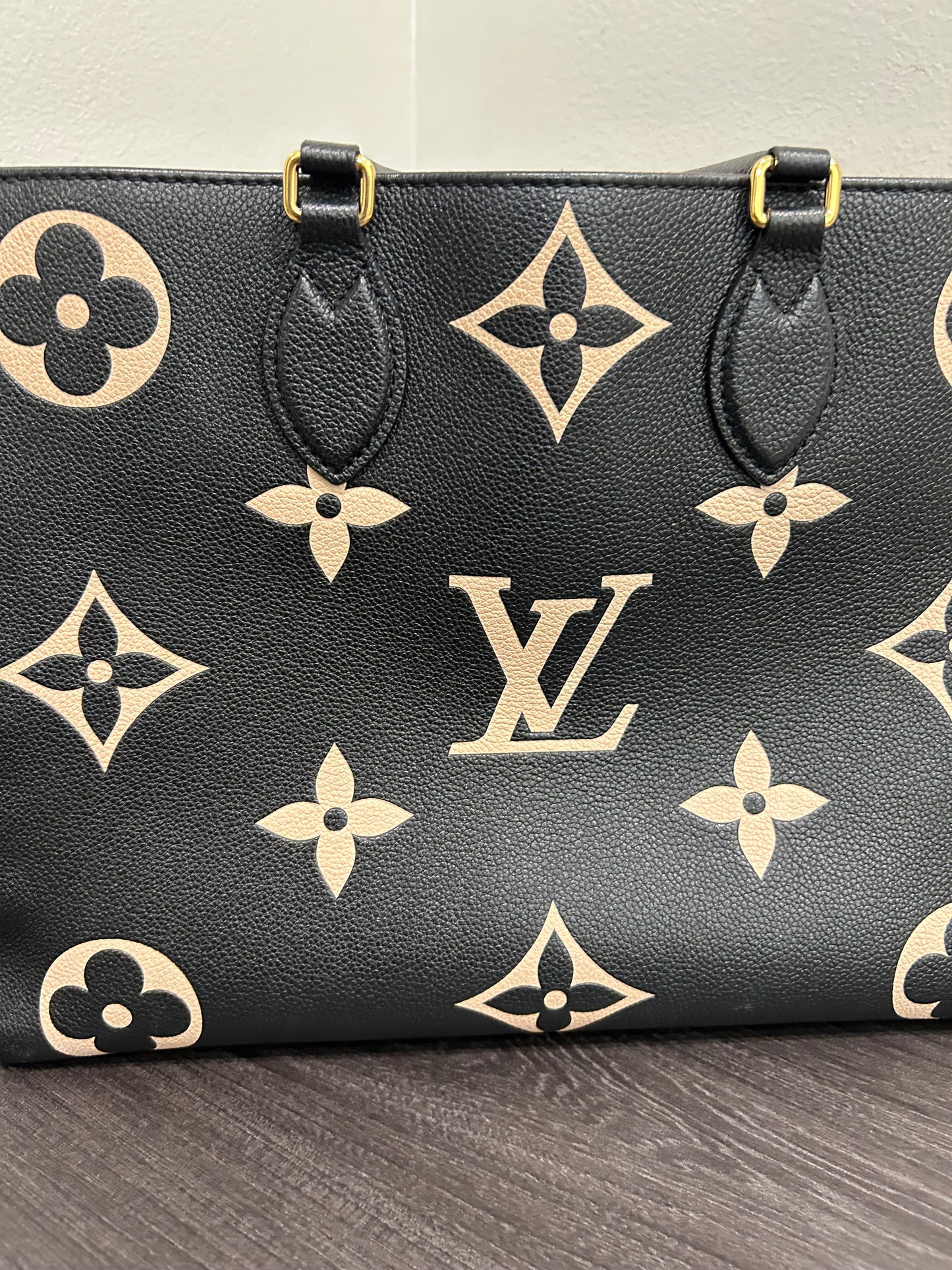 SOLD! Louis Vuitton On The Go MM