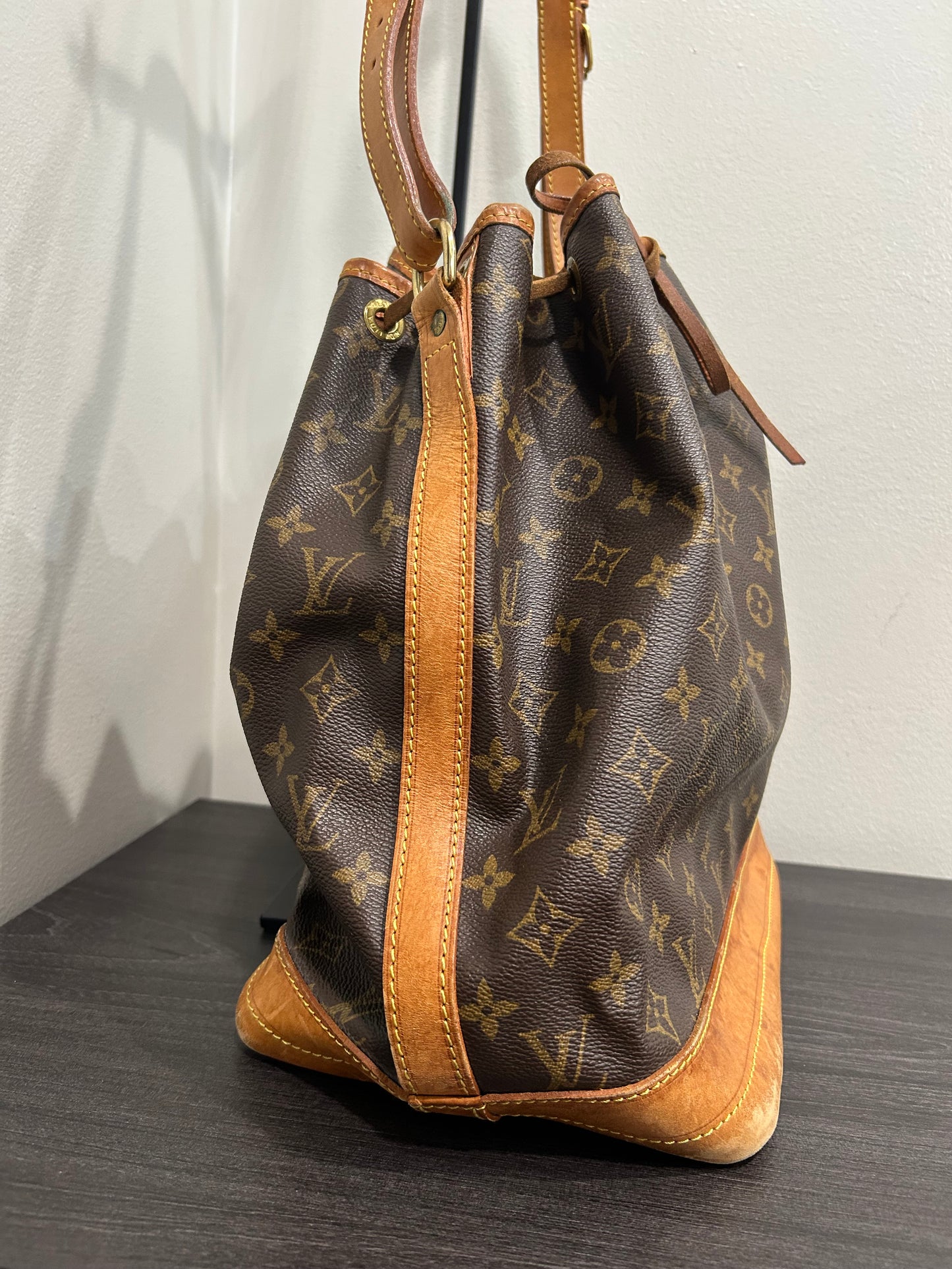 1035 LOUIS VUITTON Noe GM