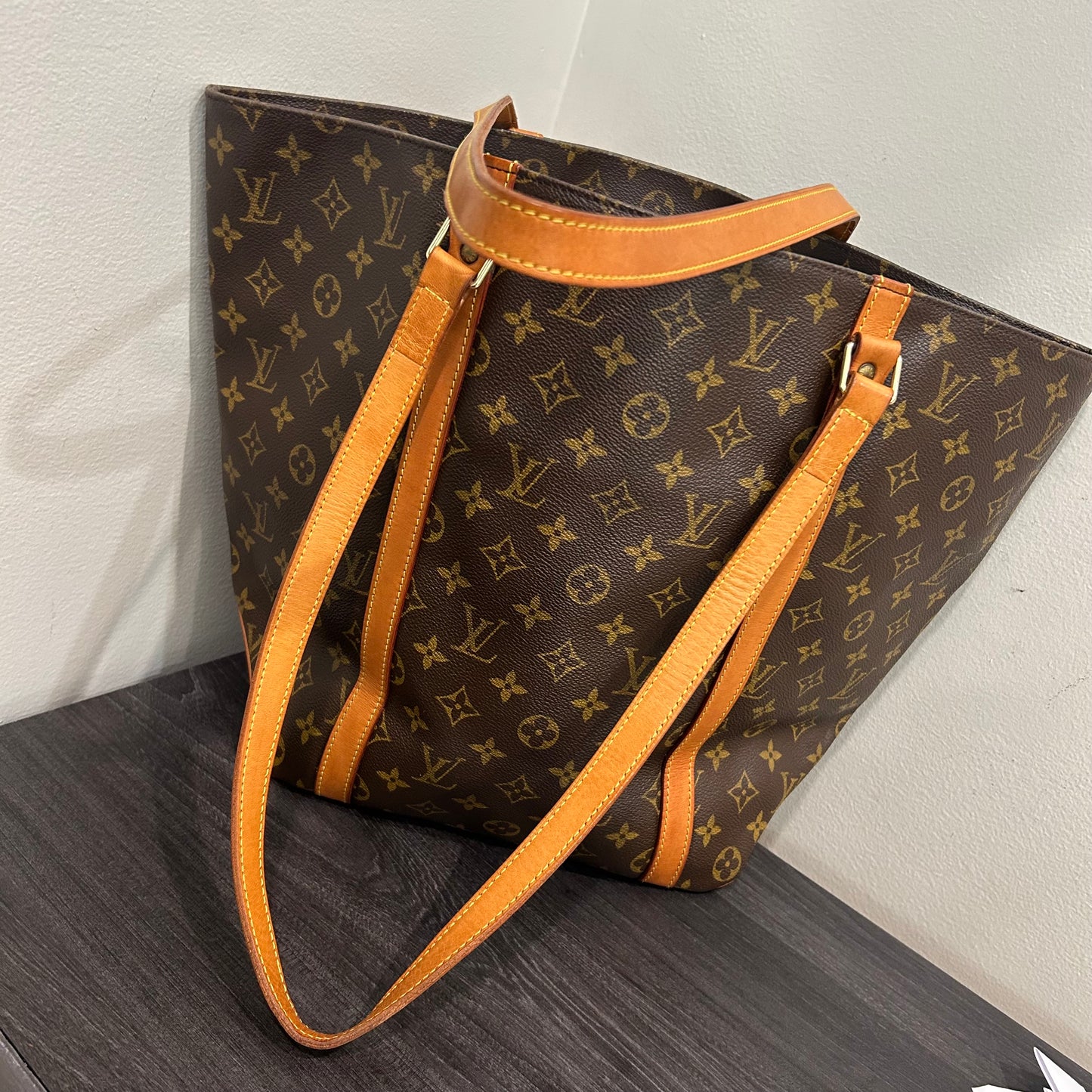 #308 LOUIS VUITTON Sac Shopping Tote