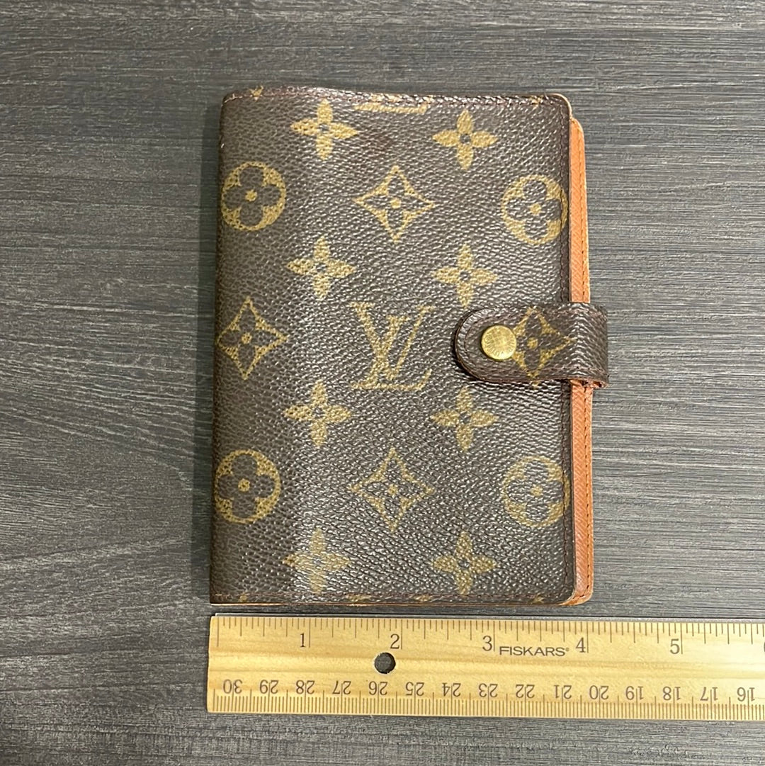 SOLD! Louis Vuitton Agenda PM