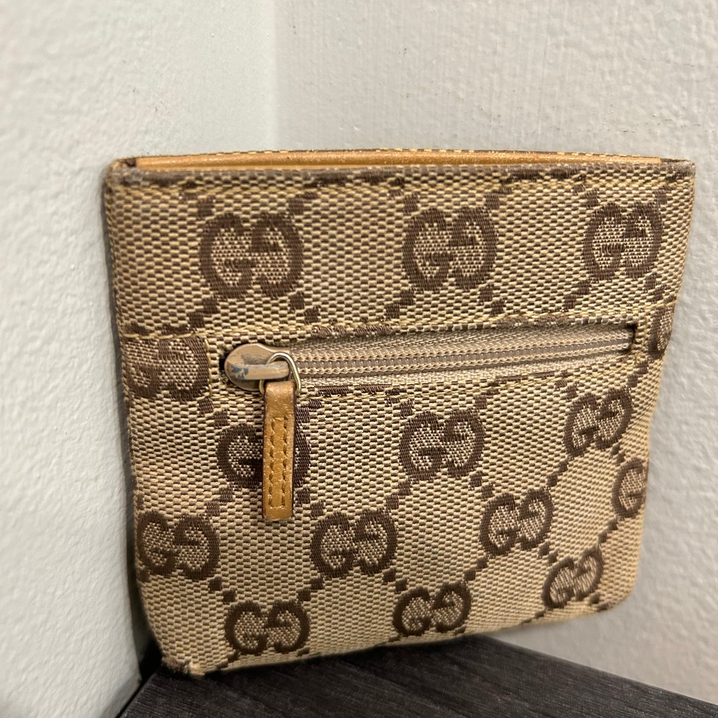 SOLD! Gucci Coin Pouch