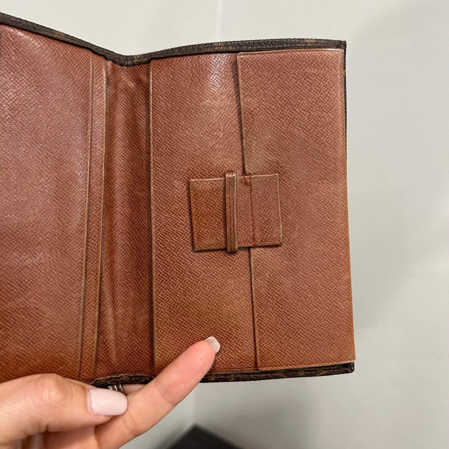 #107 LOUIS VUITTON Wallet