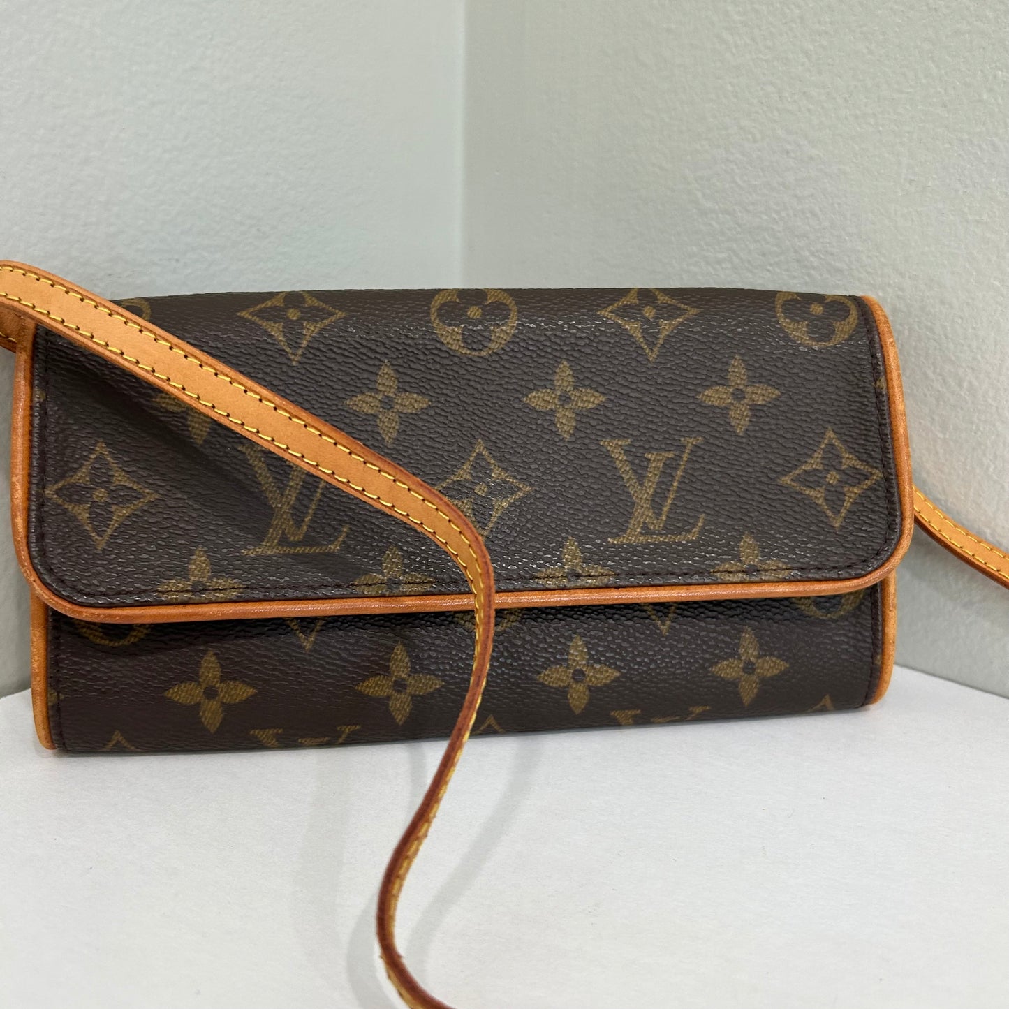 Louis Vuitton Twin Pochette PM