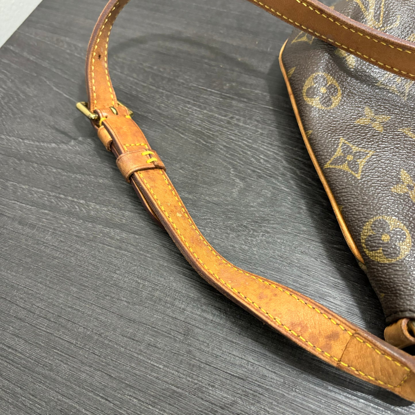 CLEARANCE #248 LOUIS VUITTON Musette Tango Short