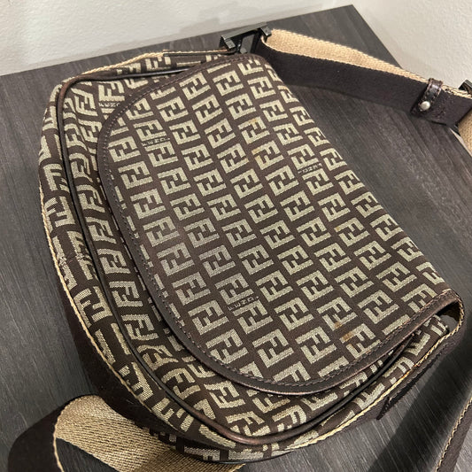 #264 FENDI Crossbody