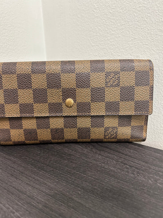 SOLD! Louis Vuitton Damier Wallet