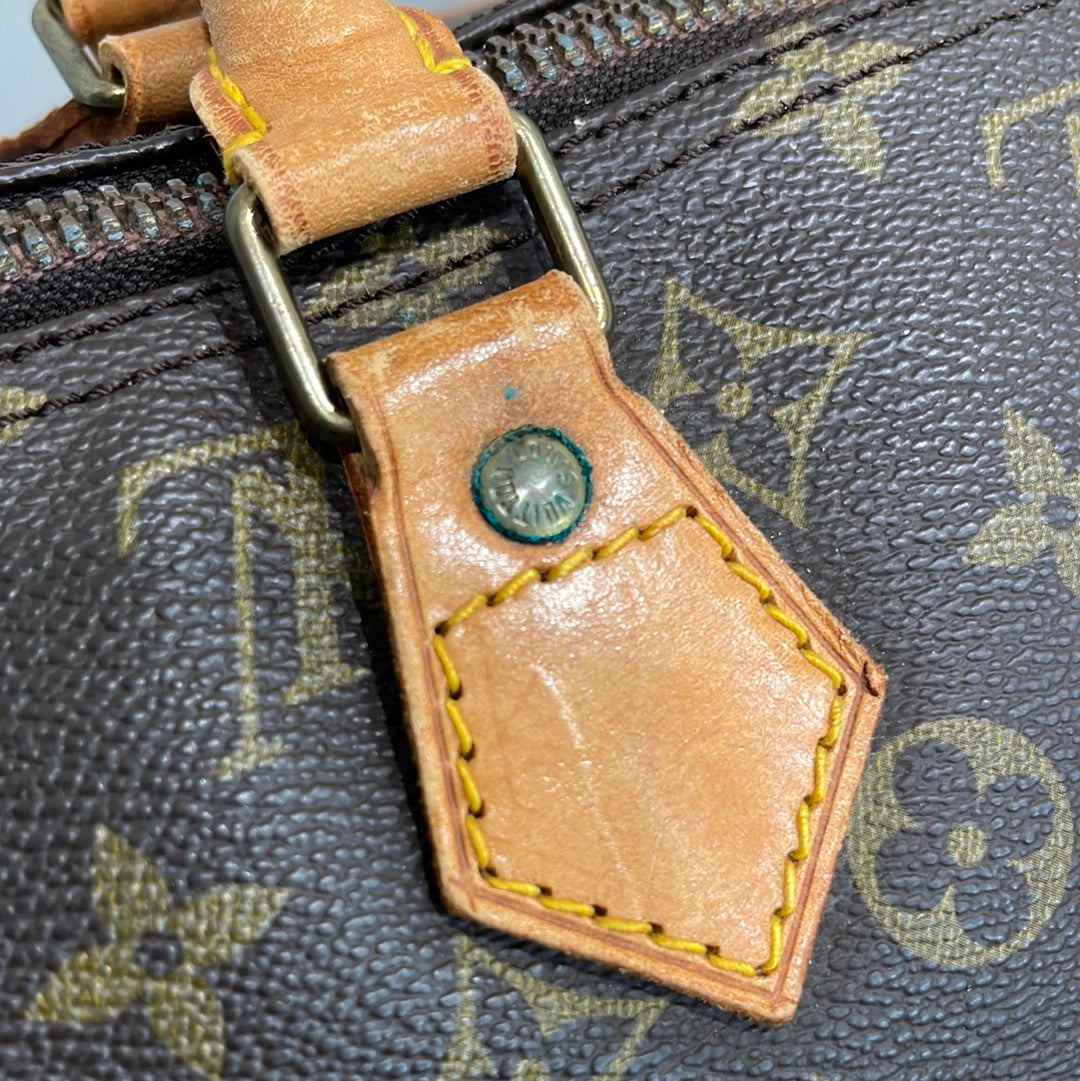 SOLD! Louis Vuitton Monogram Speedy 40