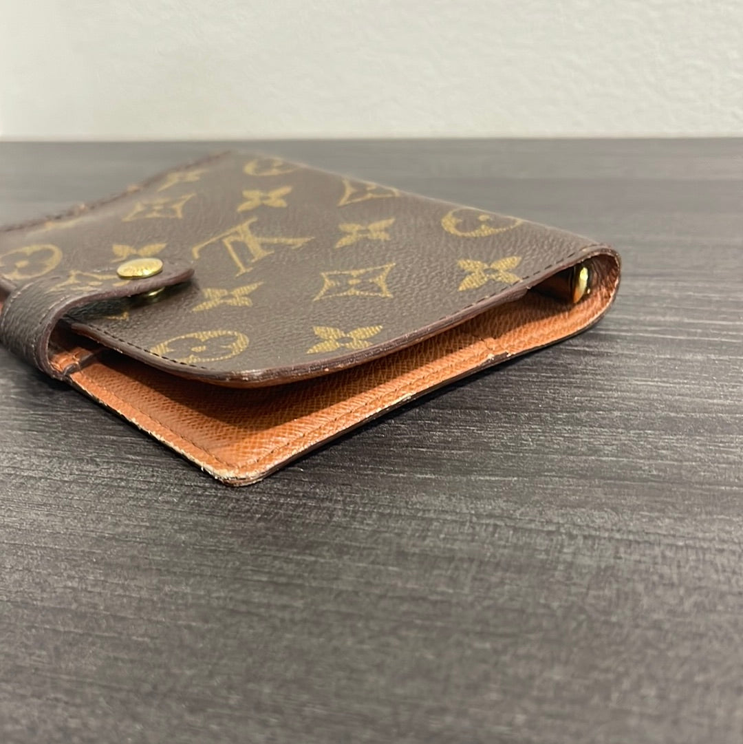 SOLD! Louis Vuitton Monogram Agenda PM