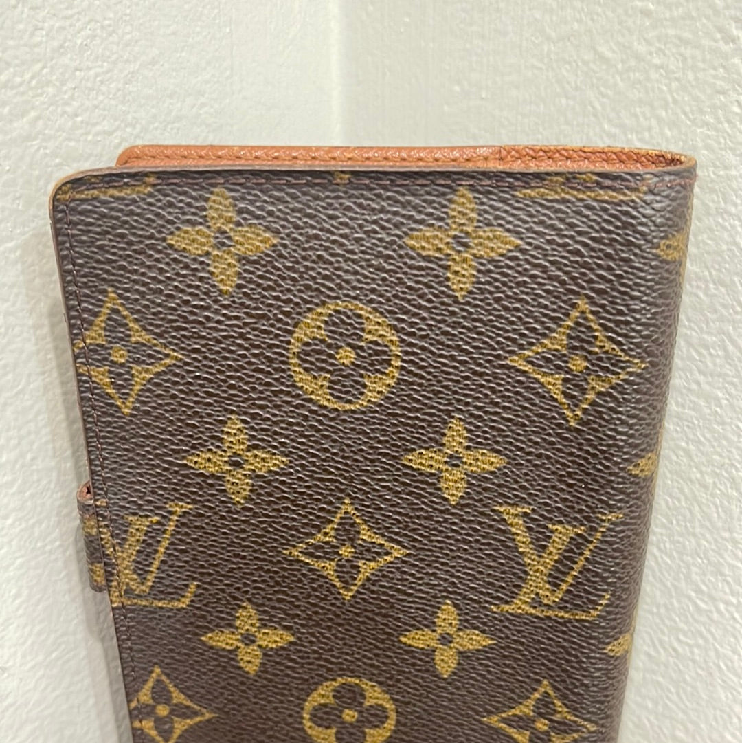 SOLD! Louis Vuitton Agenda PM