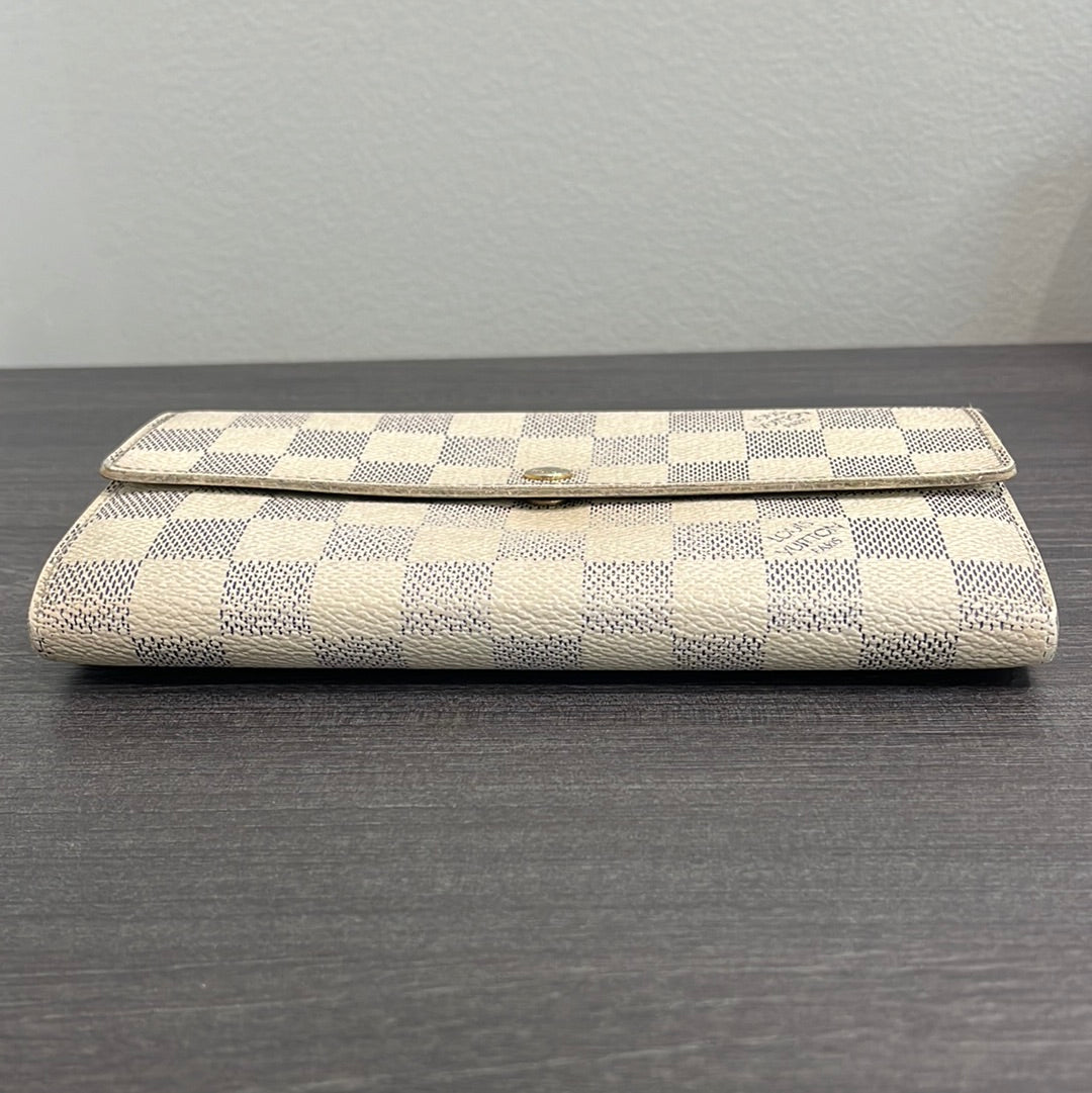SOLD! Louis Vuitton Damier Wallet
