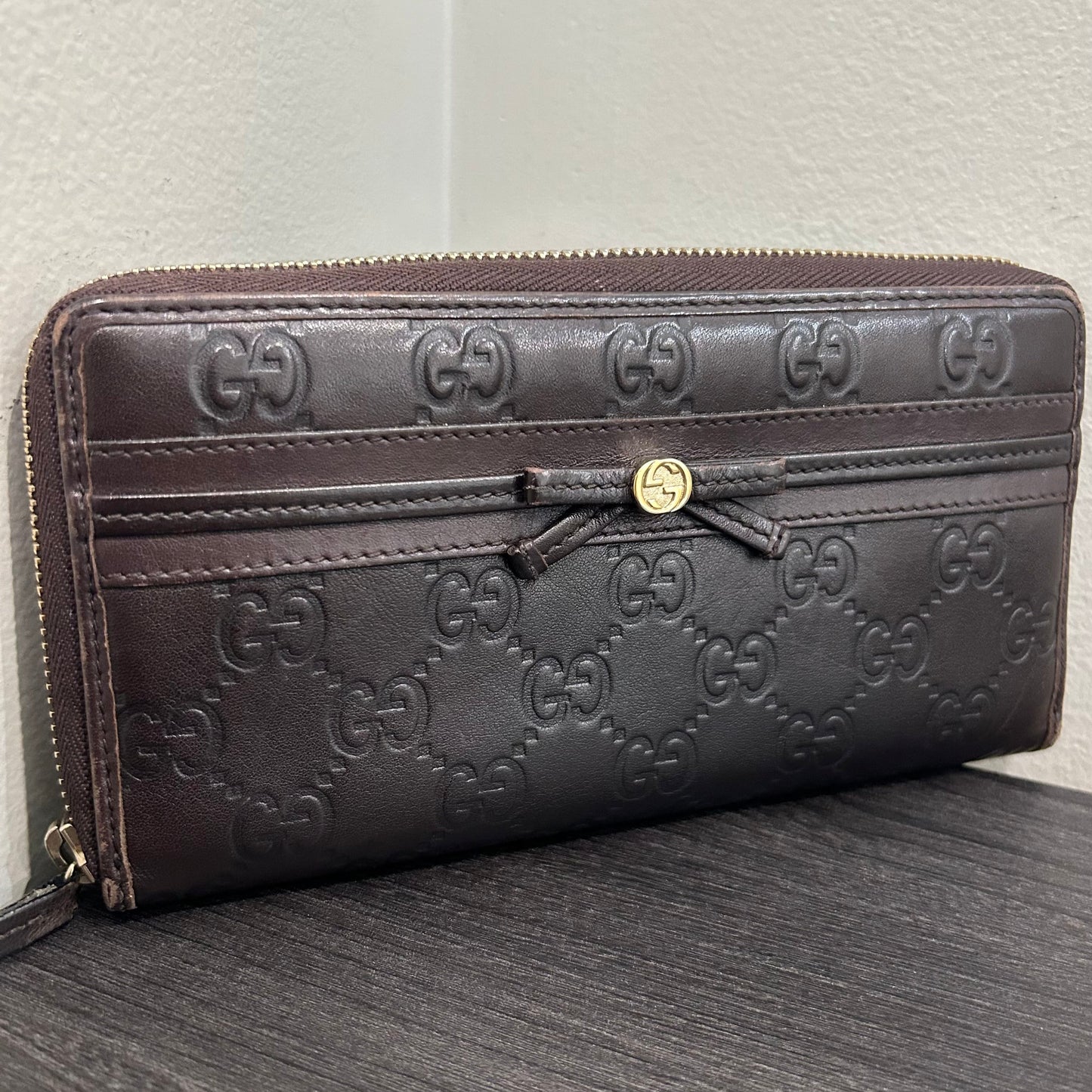 CLEARANCE #205 GUCCI Guccissima Zip Wallet