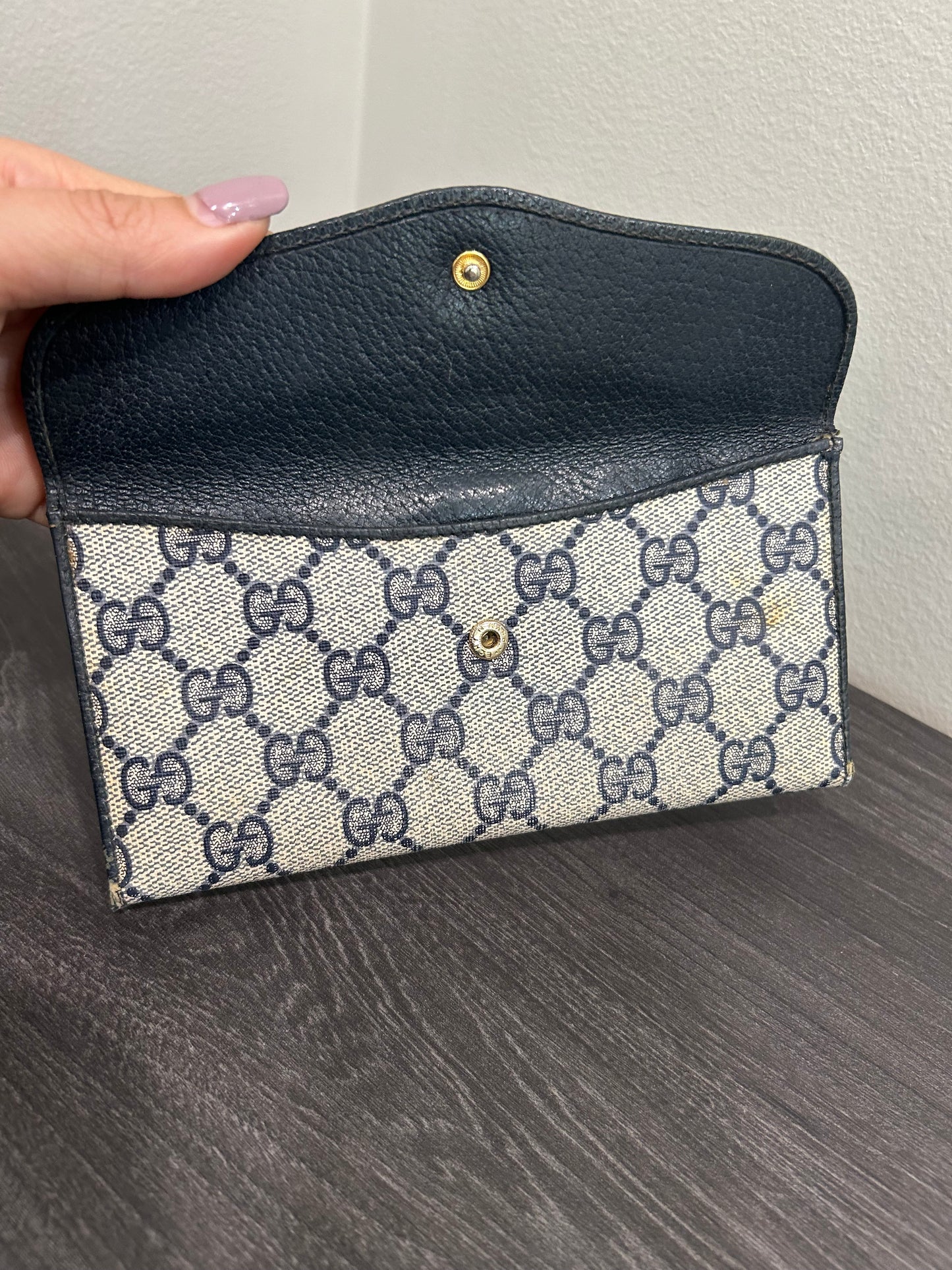 SOLD! Gucci Vintage Wallet