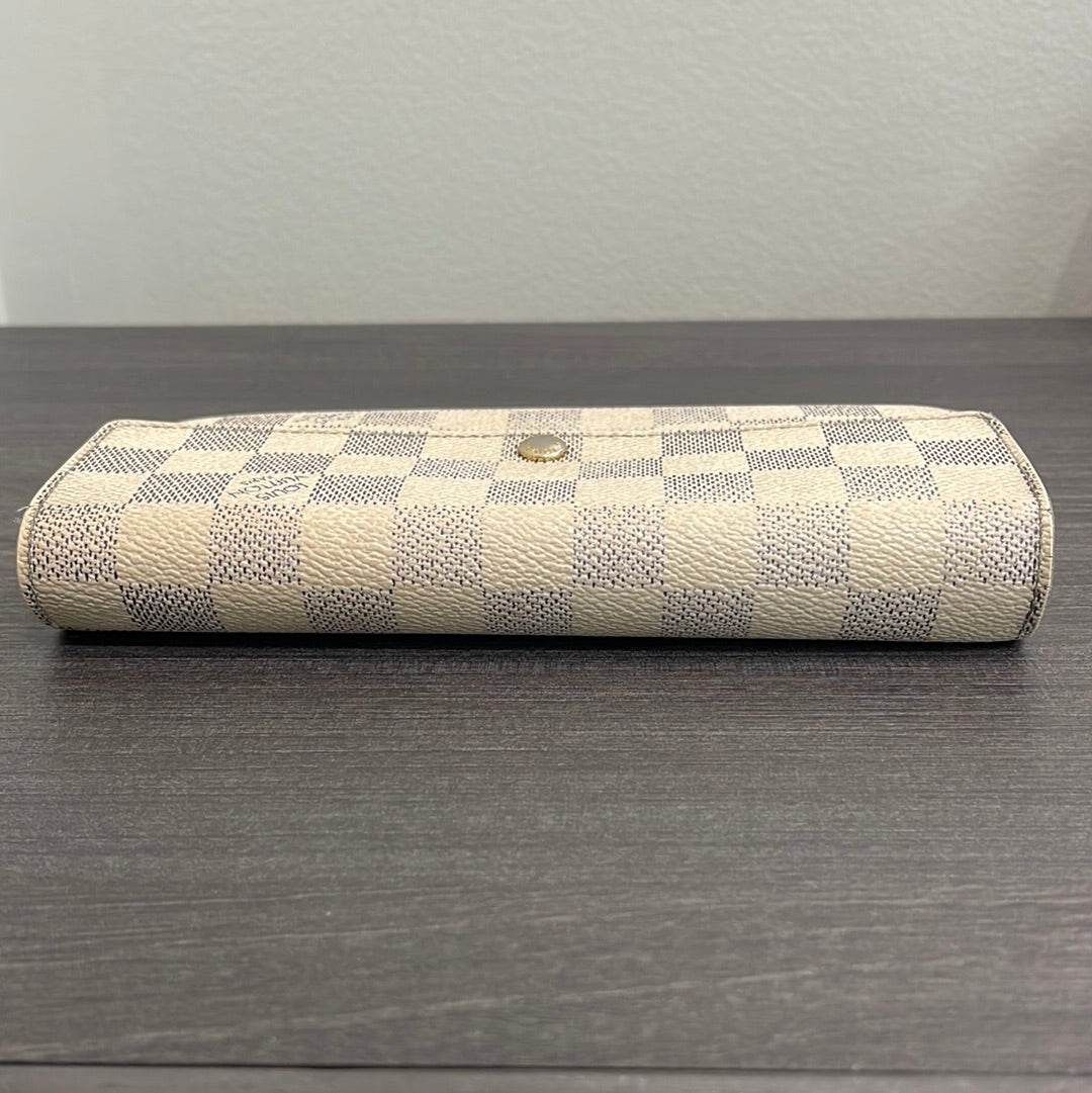 SOLD! Louis Vuitton Damier Wallet