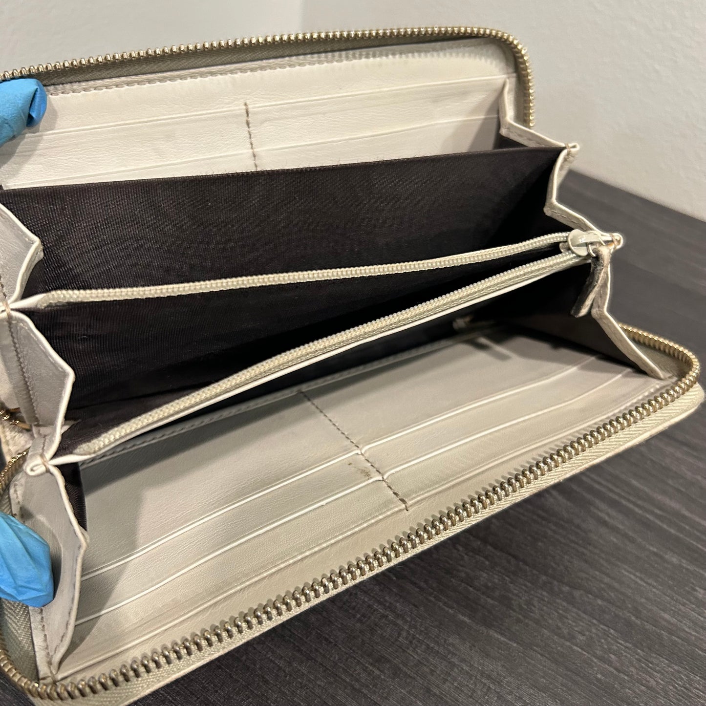 CLEARANCE Gucci Wallets Set of 2