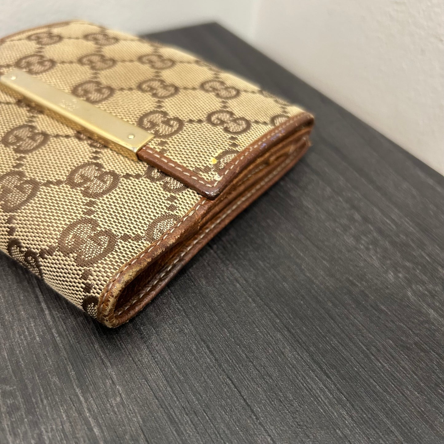 #195 GUCCI Canvas Wallet