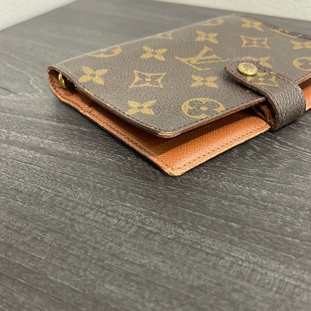 SOLD! Louis Vuitton Agenda PM