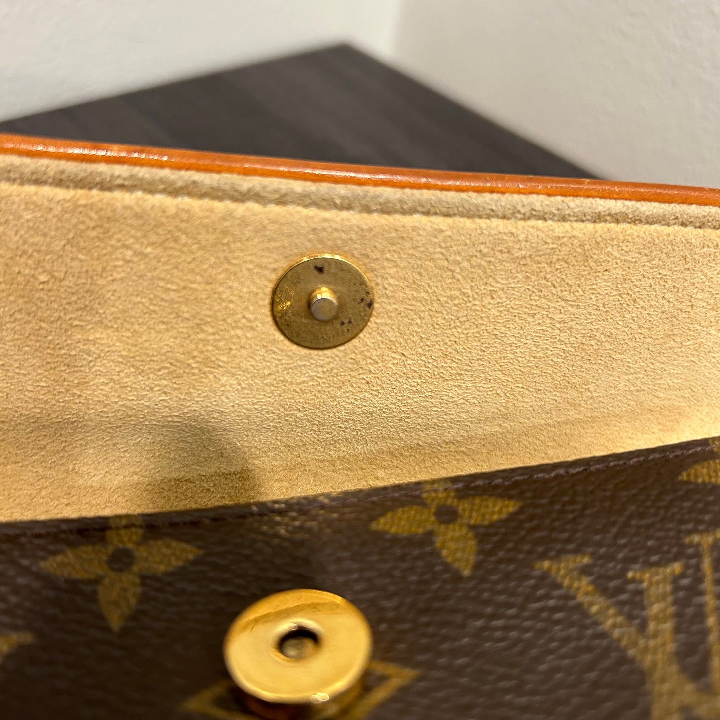 CLEARANCE Louis Vuitton Florentine Bum Bag