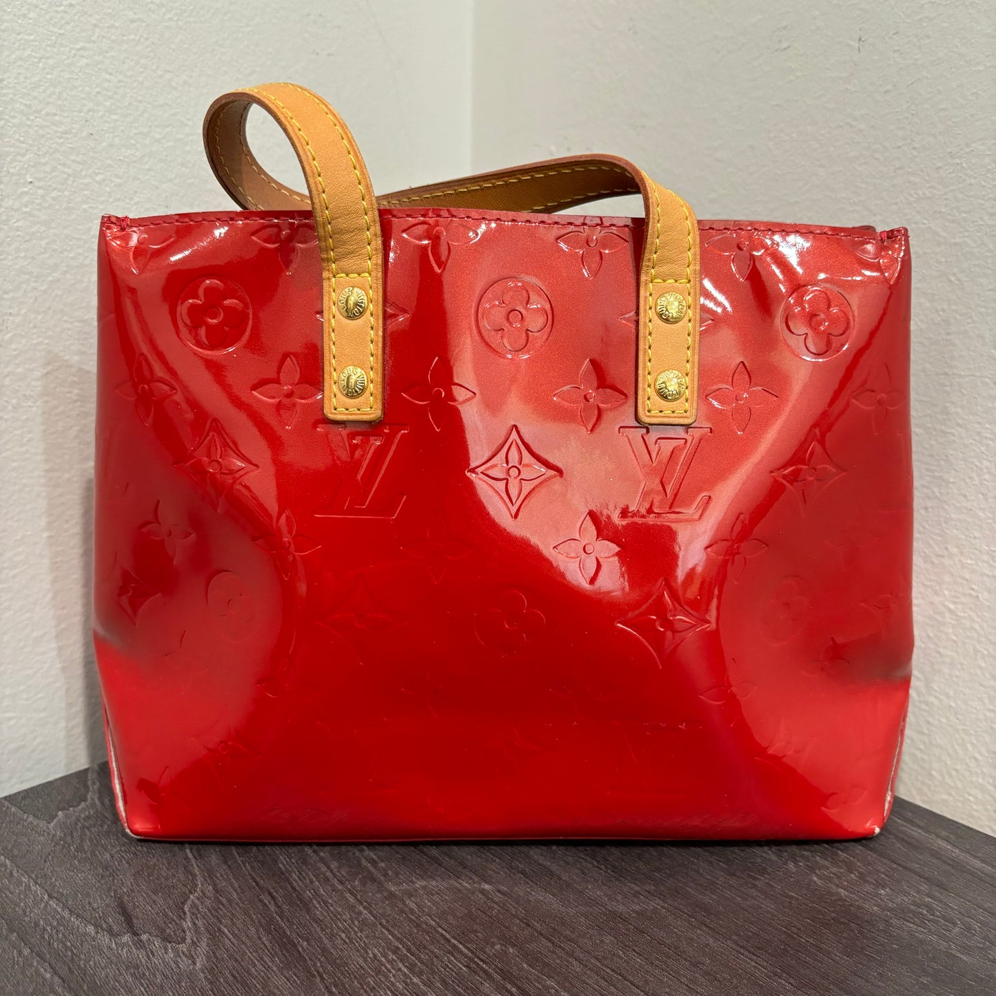 24 HOUR FLASH SALE #303 LOUIS VUITTON Reade Vernis PM