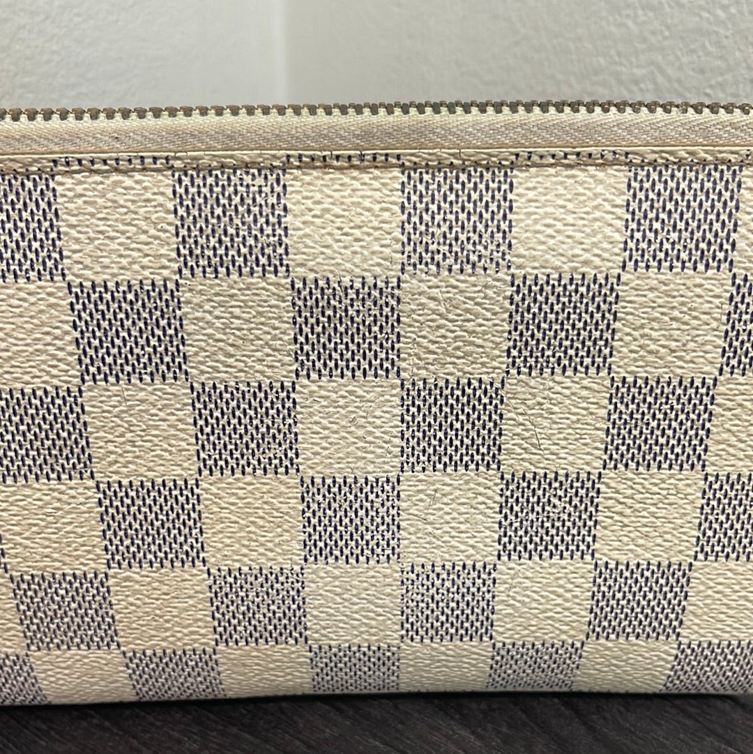 SOLD! Louis Vuitton Damier Wallet