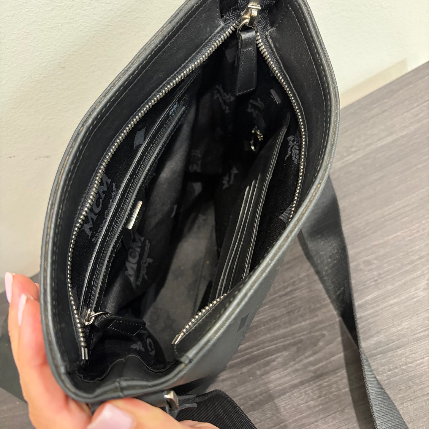 #3208 MCM Unisex Black Messenger Bag