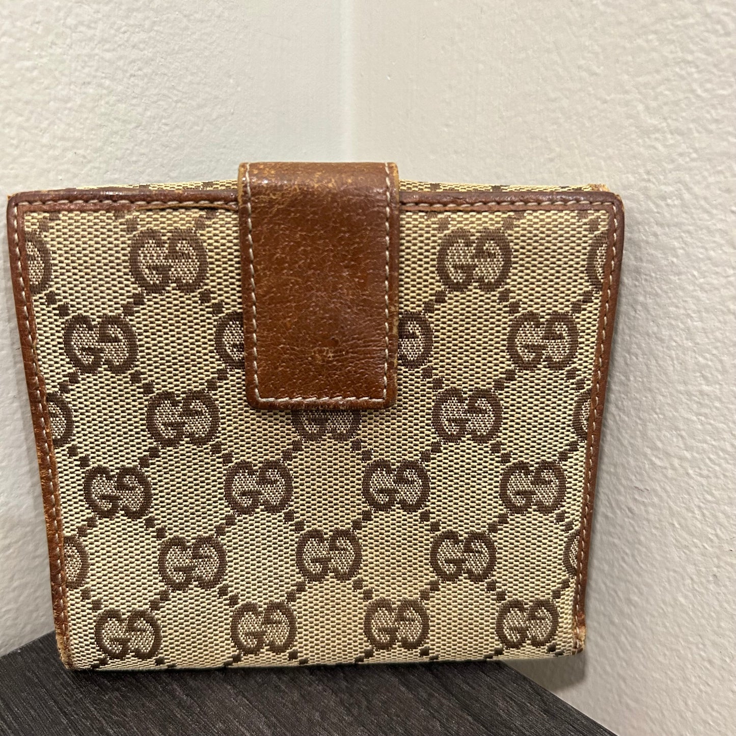 #195 GUCCI Canvas Wallet