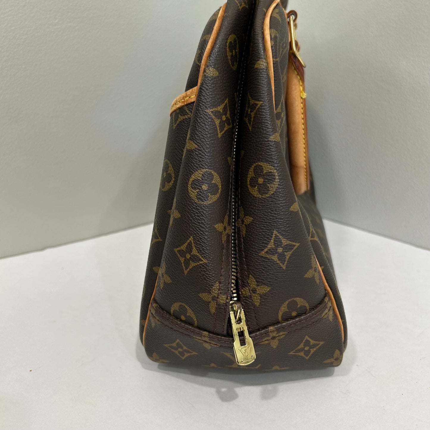 SOLD! Louis Vuitton Deauville