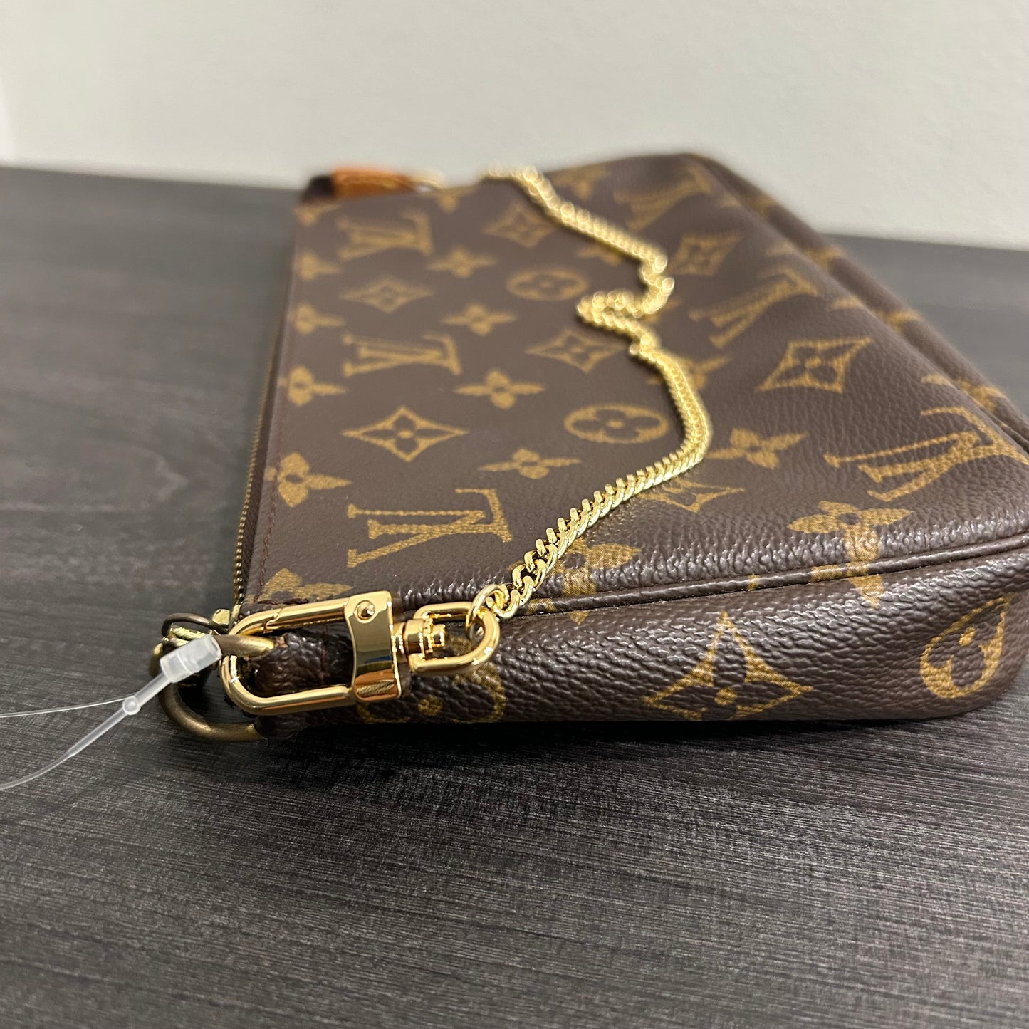 CLEARANCE #1009 LOUIS VUITTON Monogram Pochette