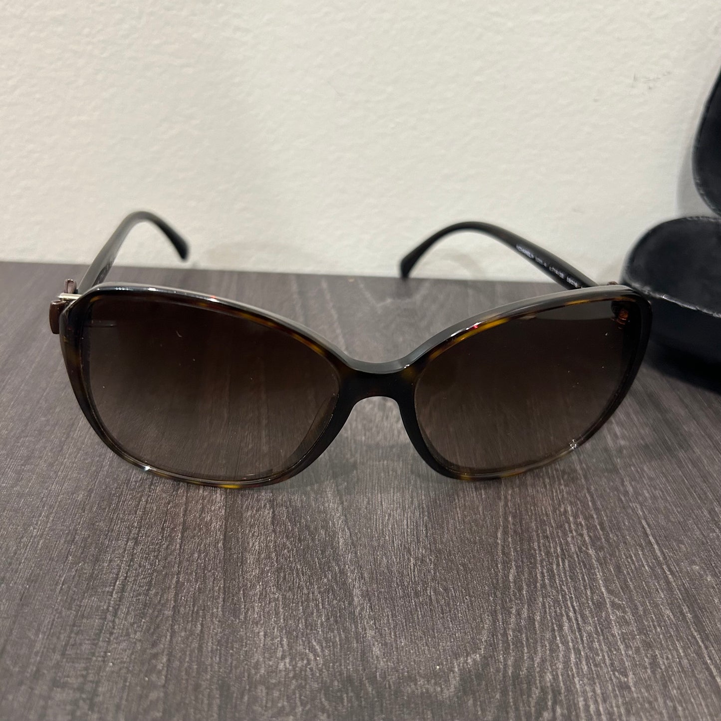 CLEARANCE CHANEL Brown Sunglasses with Original Storage Case