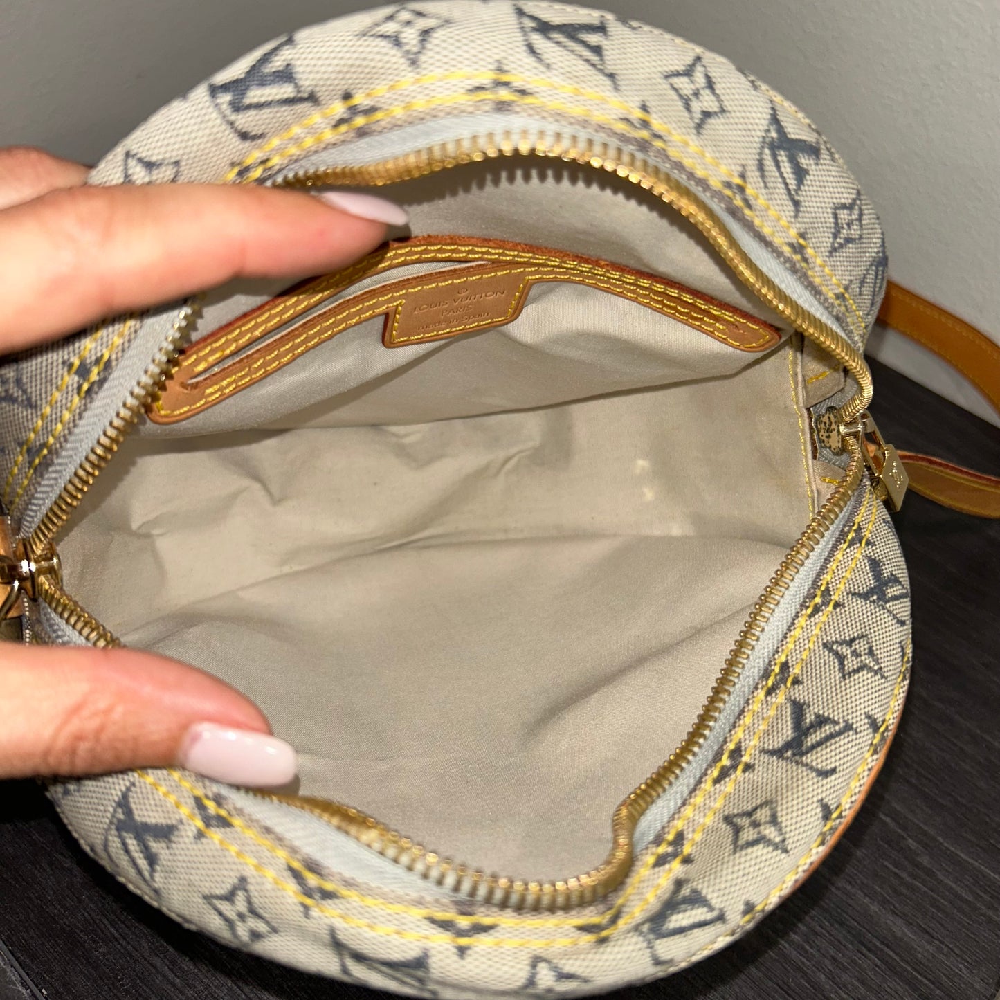 #418 LOUIS VUITTON Mini Lin Jeanne PM