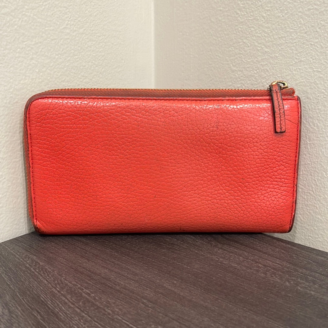 SOLD! Gucci Leather Wallet and Louis Vuitton Card Holder