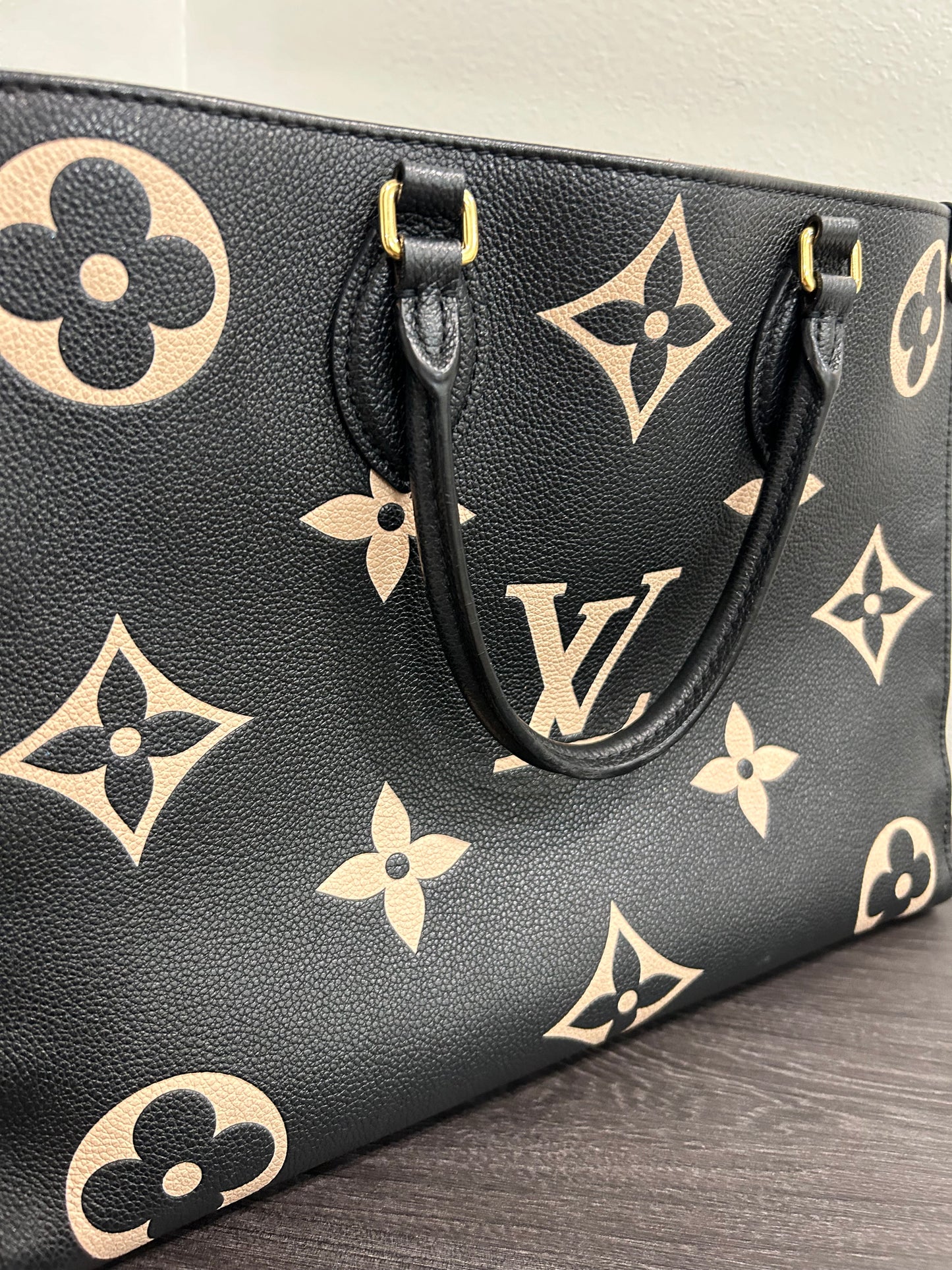 SOLD! Louis Vuitton On The Go MM