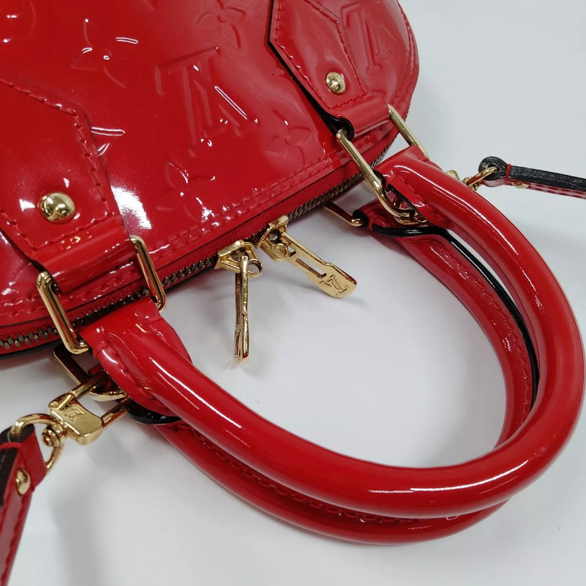 Louis Vuitton Vernis Alma BB