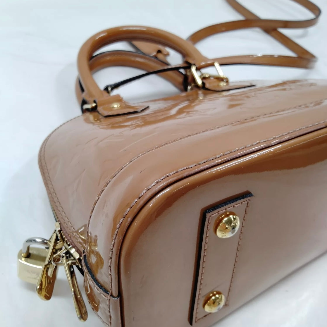 Louis Vuitton Vernis Alma BB